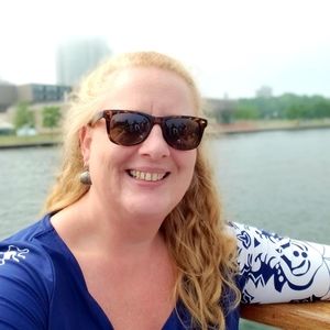 Meet your Posher, Denise